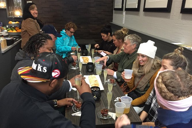 Southern Flavors Food, Pub Crawl, and History Walking Tour - Who will get the most from this tour