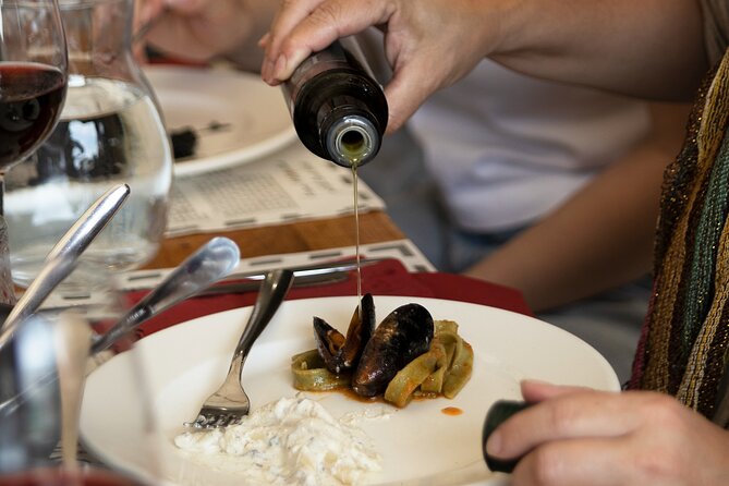 Split History and Gastro Small-Group Tour with Food and Drinks - How much food and drink do you really get?