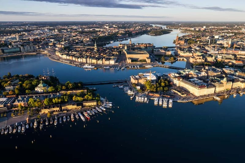 Stockholm: Old Town Historical Walking Tour, small group - Stockholm Cathedral and the Old Town finish