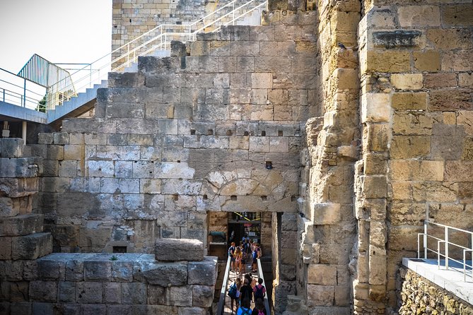 Tarragona and Sitges Small Group Tour - Roman History & Culture - Who should book this Tarragona and Sitges tour?