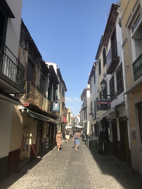 Taste Funchal: food, wine and cultural tour - The savory meal: fish, meat, and island staples