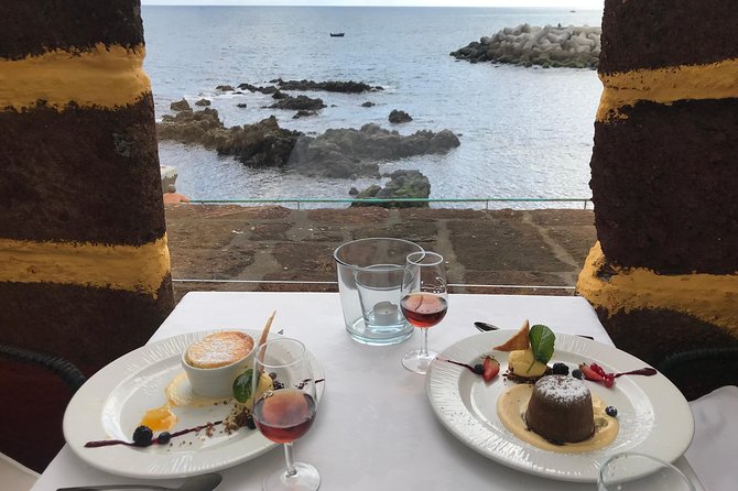 Taste Funchal: food, wine & cultural tour - Walking conditions and group comfort