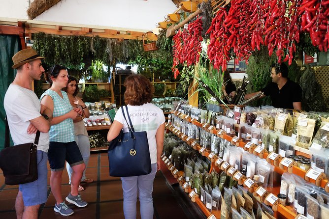 Taste Funchal: food, wine & cultural tour - Why the small group matters