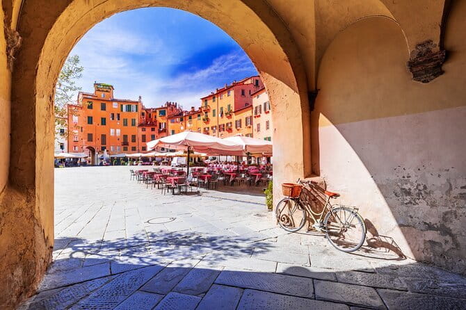 Tipsy Tour: Guided Bar Crawl In Florence with Dark History - Is $78.64 a fair price?