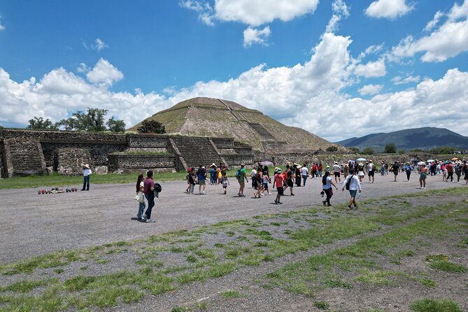 Tour to Teotihuacan with visit to ancient caves and CDMX transportation - How to prepare for the day