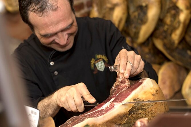 Valencia's Greatest Food, History & Culture Tour - A fish-focused tapas bar from 1946