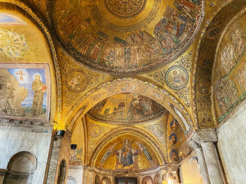 Venice: St. Mark's Basilica Guided Tour & VR History Intro - Entering St. Mark’s Basilica
