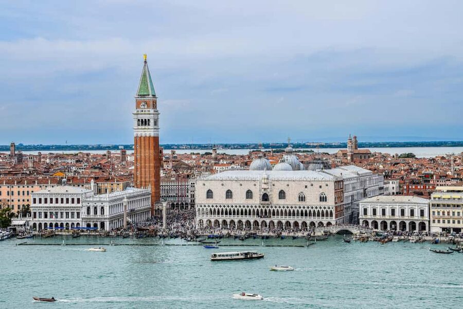 Venice: The History of St. Mark's Basilica Tour - What to wear and what to leave behind