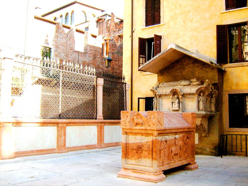 Verona: History and Hidden Gems Guided Walking Tour - Starting beneath the Italian flag in Piazza Bra