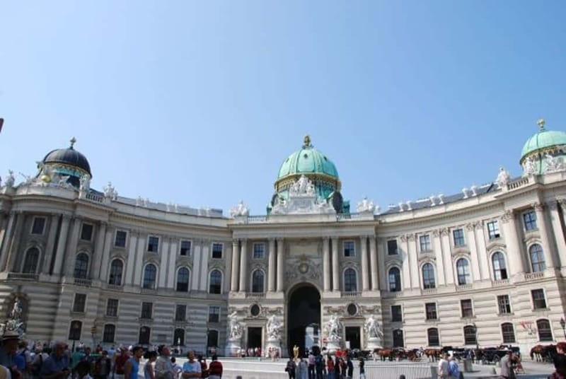 Vienna: Essential History Walking Tour - Meeting at Michaelerplatz and Roman Vienna