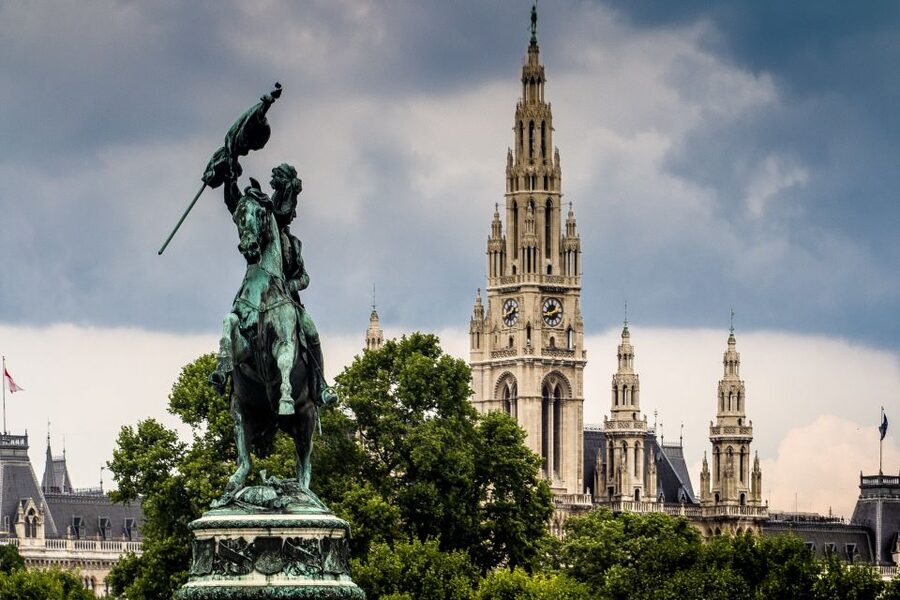 Vienna: World War II Historical Walking Tour - Starting at the Albertina with Hitler’s Vienna