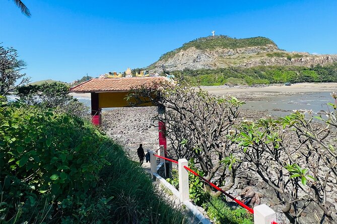 Vung Tau Essential: Beach, Christ Statue & Colonial Heritage - Seafood Lunch Before the Beach