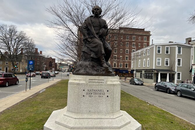 Wicked Awesome Tours: Witch Trial History and Salem Haunts! - Burying Point and the people beneath it