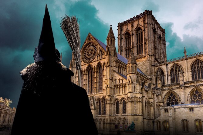 York Witches and History Walking Tour - Meeting a witch on York’s oldest streets